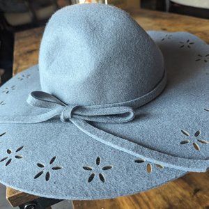 NWT Betsy Johnson Floppy Hat 100% Wool Gray